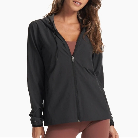 Vuori Outdoor Trainer Shell Jacket in Black Heather - Picture 11 of 11